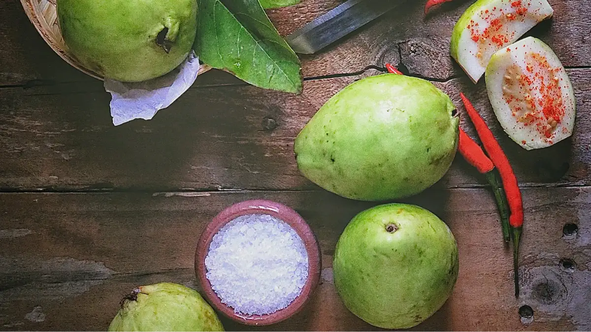 Discover the Power of Guava The Tropical Superfruit: 5 Health Benefits, Nutritional Riches, and Global Presence