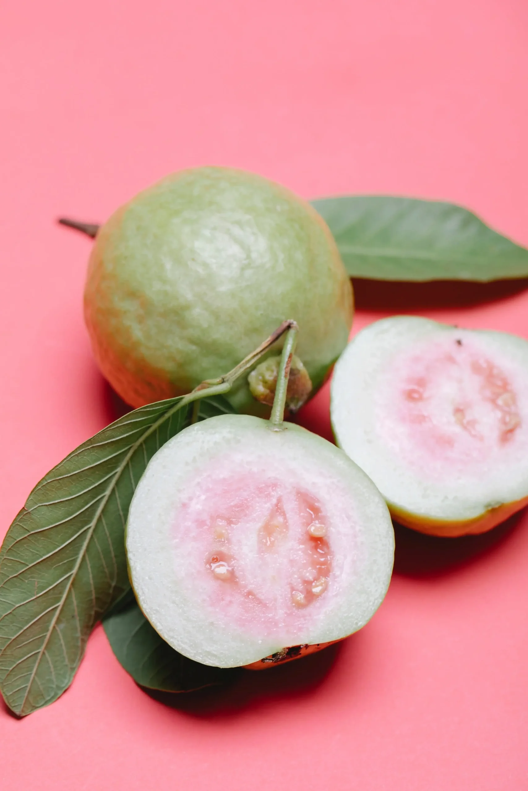 Discover the Power of Guava The Tropical Superfruit: 5 Health Benefits, Nutritional Riches, and Global Presence